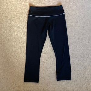 Lululemon - Capri Leggings